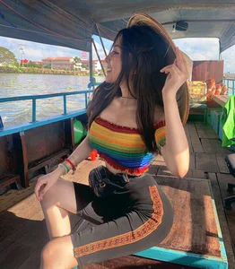 Vo Ngoc Tran’s Radiant Summer Glow: Exploring the Visual Aesthetic of Vietnam’s Top Influencer - image 41