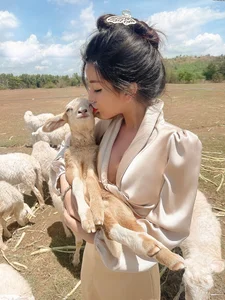 Vo Ngoc Tran’s Radiant Summer Glow: Exploring the Visual Aesthetic of Vietnam’s Top Influencer - image 65
