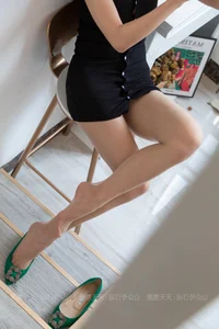 Silk Enthusiast 783: Qiuqiu in Ultra Short Hip-Hugging Skirt - image 42