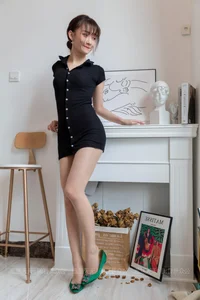 Silk Enthusiast 783: Qiuqiu in Ultra Short Hip-Hugging Skirt - image 10