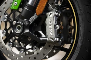 Conquer the horizon with the all-new Kawasaki Ninja 1100SX 2026 sport tourer - image 12