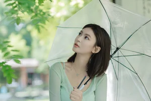 YiTuYu Art Language Vol.10421: Artistic Portrait Series with Model Jing Zhu - image 30