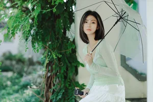 YiTuYu Art Language Vol.10421: Artistic Portrait Series with Model Jing Zhu - image 10