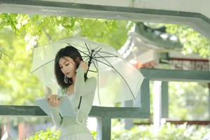 YiTuYu Art Language Vol.10421: Artistic Portrait Series with Model Jing Zhu - image 8