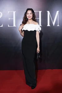 Vietnamese Celebrities Redefine Elegance in All-Black Outfits at Major Fashion Event - image 2