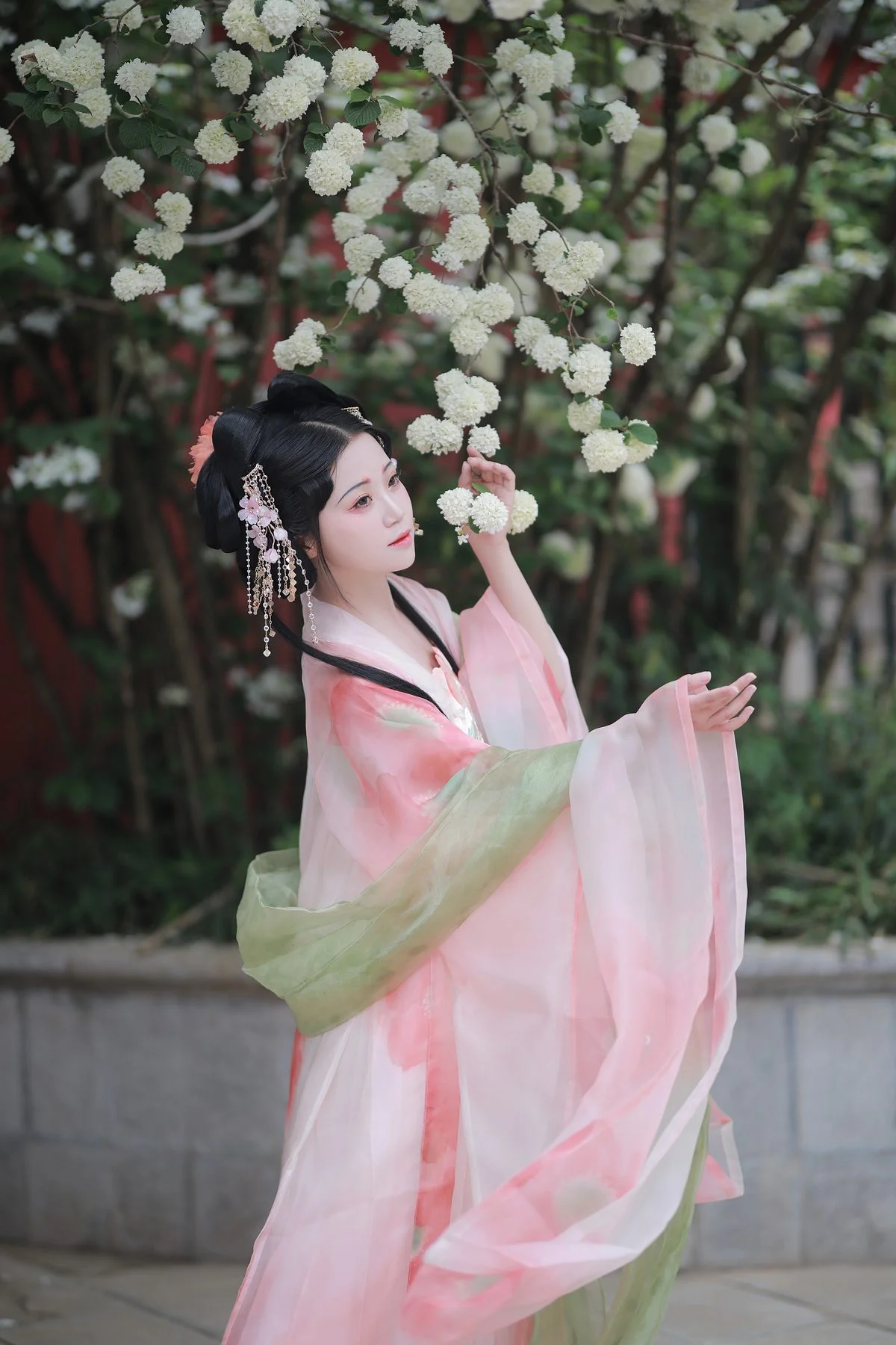 Elegant Portraiture: YiTuYu Art Language Vol.4556 Featuring Ting Ting