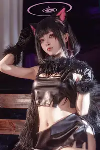 Coser Shi Liang Yu: Enchanting Kazuha Halloween Transformation (34P) - image 6