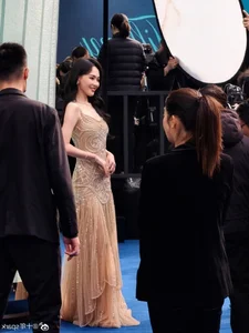 Zhang Ziyi Radiant in White: Red Carpet Style and Timeless Beauty Trends from the International Film Star's Latest Public Appearance - image 4