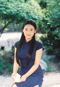 YiTuYu Art Language Vol.10149 Featuring Yi Ming: A Stunning 16-Page Visual Arts Collection - image 0