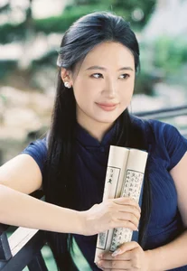 YiTuYu Art Language Vol.10149 Featuring Yi Ming: A Stunning 16-Page Visual Arts Collection - image 1