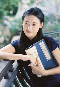 YiTuYu Art Language Vol.10149 Featuring Yi Ming: A Stunning 16-Page Visual Arts Collection - image 11