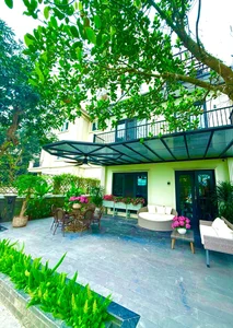 Inside the Breathtaking Floral Villa of Northern Vietnam's Wealthiest Celebrity Star - image 6
