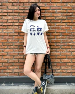 Vietnamese Influencer Captivates Fans with Stunning Return After Viral Farmer Photoshoot - image 3