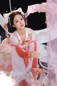 Artistic Portraiture of You Er Bai Bai in Art Language Vol.4448 Gallery - image 15