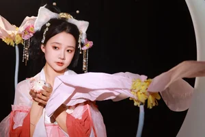 Artistic Portraiture of You Er Bai Bai in Art Language Vol.4448 Gallery - image 18