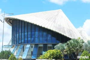 The Three Conical Hats Theater: A Cultural Landmark in Bac Lieu - image 11