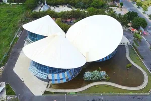 The Three Conical Hats Theater: A Cultural Landmark in Bac Lieu - image 5