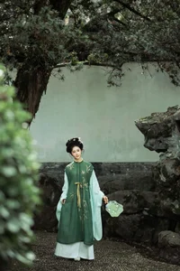 YiTuYu Art Language Vol.7720: Ren Jian Yue-su Chen Aesthetic Photography - image 27