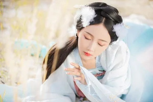 YiTuYu Art Language Vol.4221: Featuring the Elegant Qi Luo Sheng De Xiao Su Su - image 21
