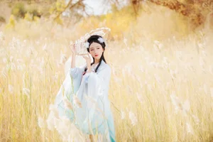 YiTuYu Art Language Vol.4221: Featuring the Elegant Qi Luo Sheng De Xiao Su Su - image 25