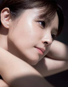 Japanese Beauty Icon: A Symbol of Timeless Seduction - image 1