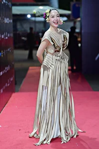Celebrity Red Carpet Highlights: Closing of Vietnam Fashion Week - image 13