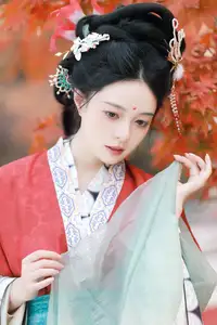 YiTuYu Vol.8605: Sui Sui Ru Yi – Classical Charm Amidst Autumn Hues - image 14