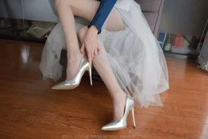 IESS Tuantuan White Veil Gallery - Exquisite Long Legs and Ethereal Fashion Photography - image 17