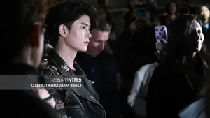 Ren Jialun Showcases Timeless Style at Milan Fashion Week ETRO Show - image 3