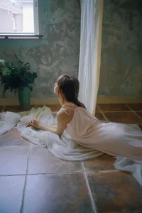 Aesthetic Sunset Portraits: Kan Bu Qing Xiao Gui in YiTuYu Art Language Vol.9137 – Capturing the Magic of Golden Hour Photography - image 27