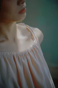 Aesthetic Sunset Portraits: Kan Bu Qing Xiao Gui in YiTuYu Art Language Vol.9137 – Capturing the Magic of Golden Hour Photography - image 41