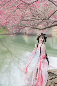YiTuYu Vol.8759: Jiao Yi Zhi Sui Sui's Grace Amidst Blooming Plum Blossoms - image 14