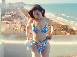 Hottest Summer Bikini Trends Among Top Vietnamese Celebrities - image 2