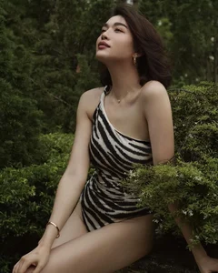 Hottest Summer Bikini Trends Among Top Vietnamese Celebrities - image 15