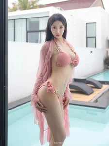 Elegant Asian Fashion Portrait Series featuring Li Shuang Er - XiuRen No.10863 Collection for Modern Style Inspiration and Aesthetic Photography - image 5