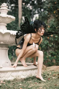Artistic Portraiture: YiTuYu Art Language Vol.6746 Featuring Xiao Song Ma Nai - image 0