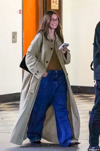 Hailey Bieber's Maternity Style: Redefining Chic and Sexy Pregnancy Fashion - image 15