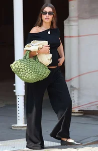 Hailey Bieber's Maternity Style: Redefining Chic and Sexy Pregnancy Fashion - image 10