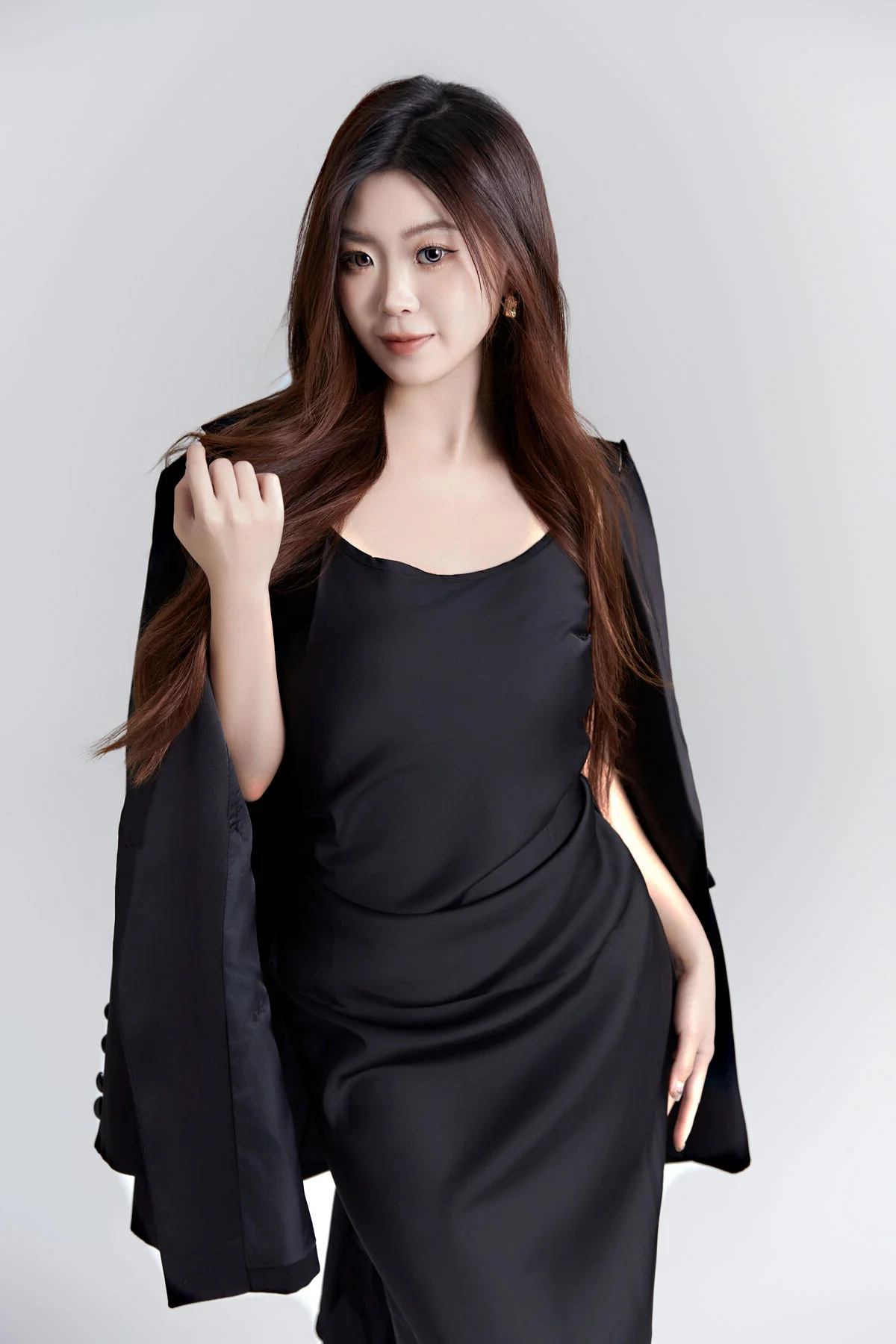 YiTuYu Art Language Vol.7577 Carlee Shi 77 Ya: Bold Creativity and Stunning Visual Narratives