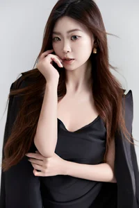 YiTuYu Art Language Vol.7577 Carlee Shi 77 Ya: Bold Creativity and Stunning Visual Narratives - image 15