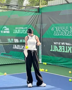 Jun Vu Shines on the Pickleball Court: The 'Youth Goddess' Combines Elegant Sporty Style with the World's Fastest Growing Fitness Trend - image 5