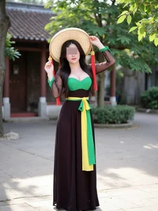 Vietnamese Traditional Quan Ho Folk Dress Sparks Online Debate Over Modern Interpretations - image 0