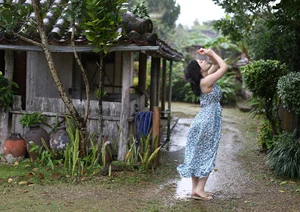 Fubuki Kei Showcases Artistic Style in 'Makua-Jo' Gravure Photobook - image 3