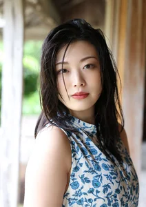 Fubuki Kei Showcases Artistic Style in 'Makua-Jo' Gravure Photobook - image 7