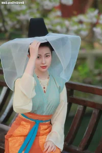 YiTuYu Art Language Vol.4042 Tang Yuan: A Masterpiece of Aesthetic Portraiture - image 12