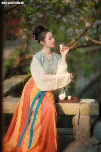 YiTuYu Art Language Vol.4042 Tang Yuan: A Masterpiece of Aesthetic Portraiture - image 44