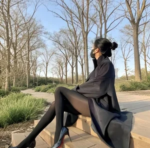Timeless Elegance and Modern Curves: A Deep Dive into Contemporary Chinese Beauty and Fashion Photography - image 25