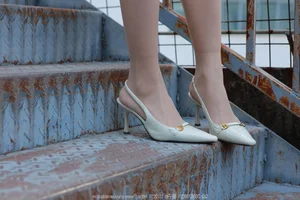 Exquisite Fashion Series Featuring Xiao Jie in IESS SXJ No.1914 - image 32