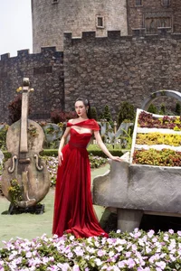 Runner-up Vu Thuy Quynh's stunning body transformation and radiant beauty journey - image 0