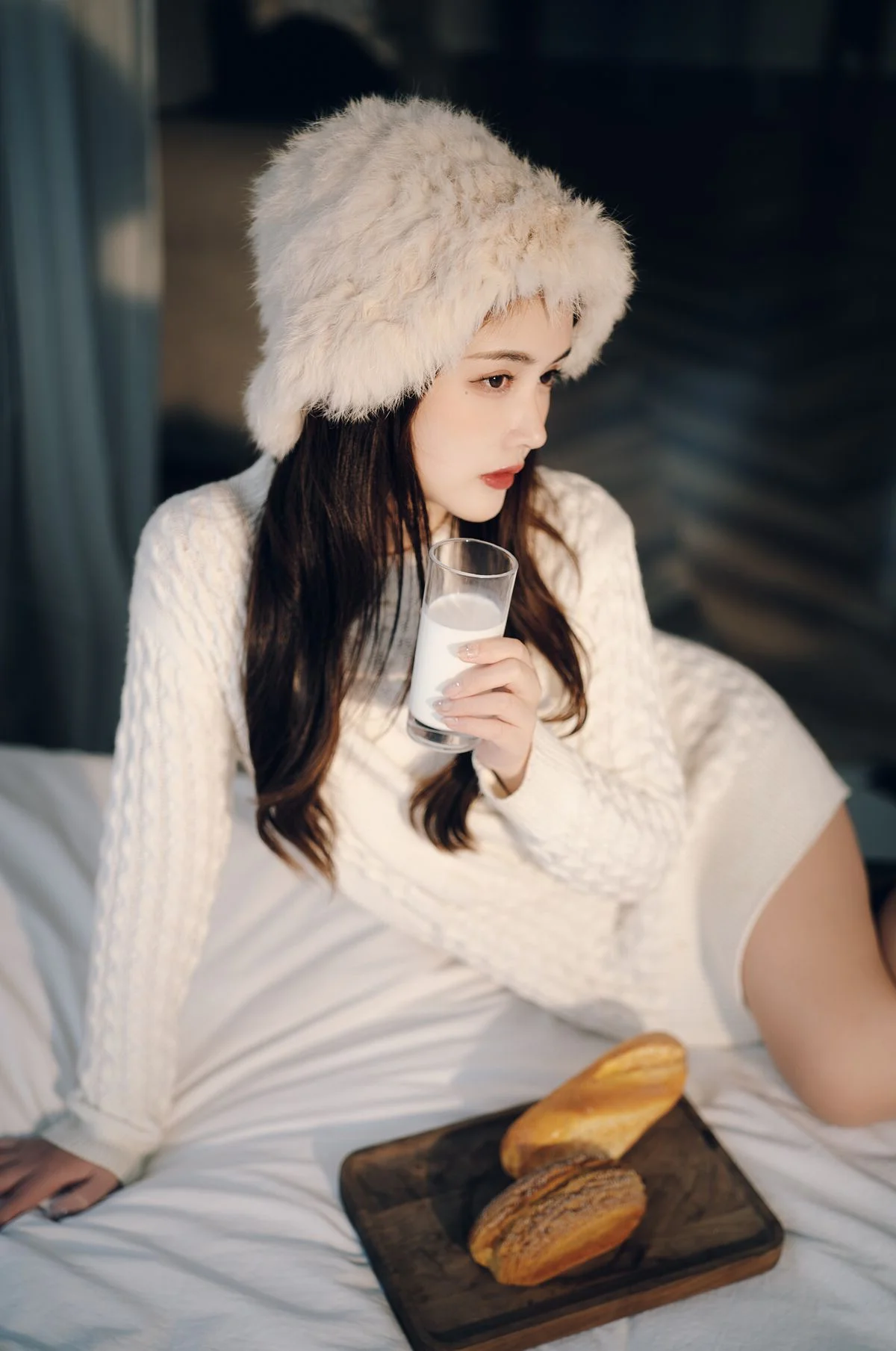 YiTuYu Art Language Vol.6742: The Timeless Grace of Xiao Lu
